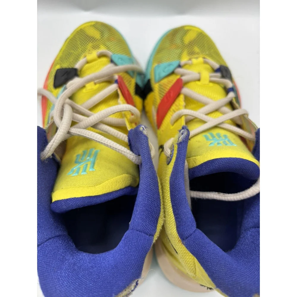 Nike Kyrie 7 GS World 1 People Size 6.5Y Yellow Colorful 2021 CT4080-700